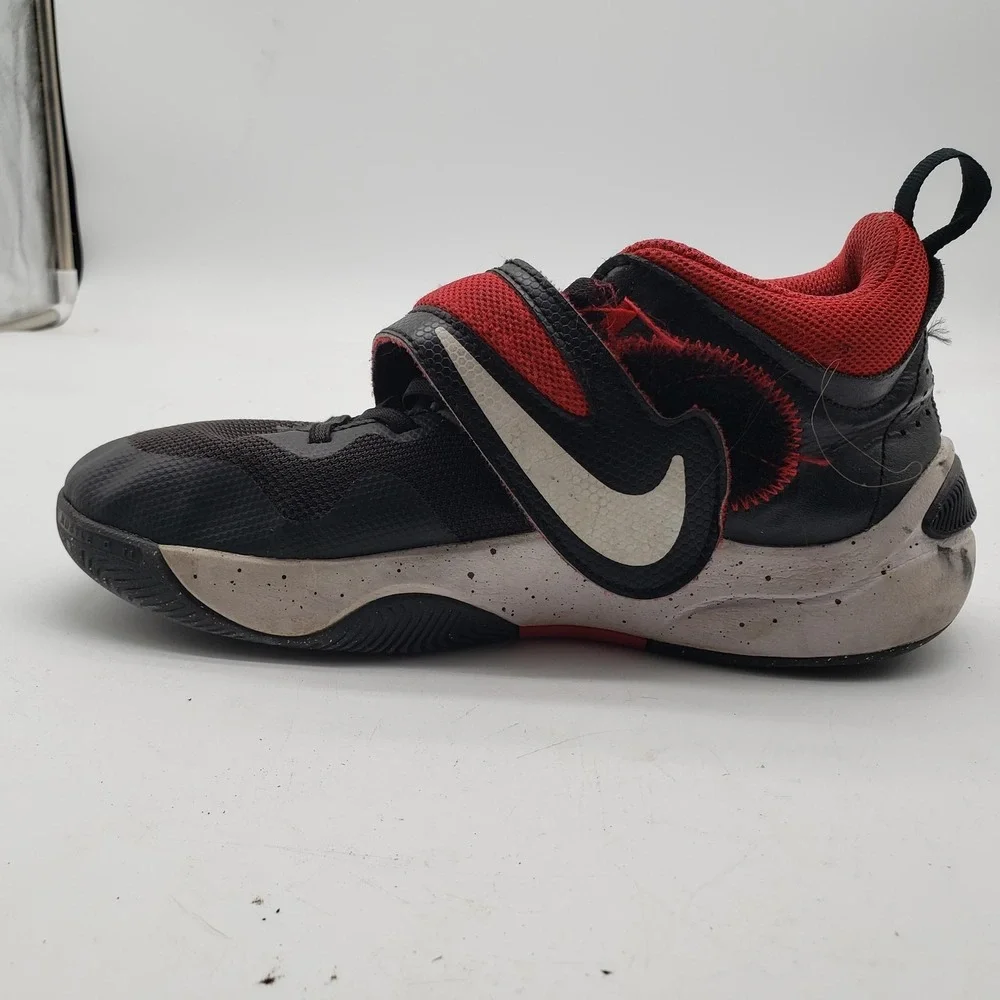 Nike Team Hustle D 11 Shoes Youth Size 6Y Black Red Basketball‎ Strap DV8996-003